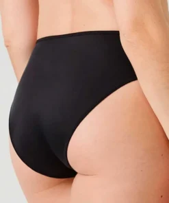 Alternative view of TIRO CORTO LYCRA
