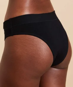 Alternative view of vedetina donna