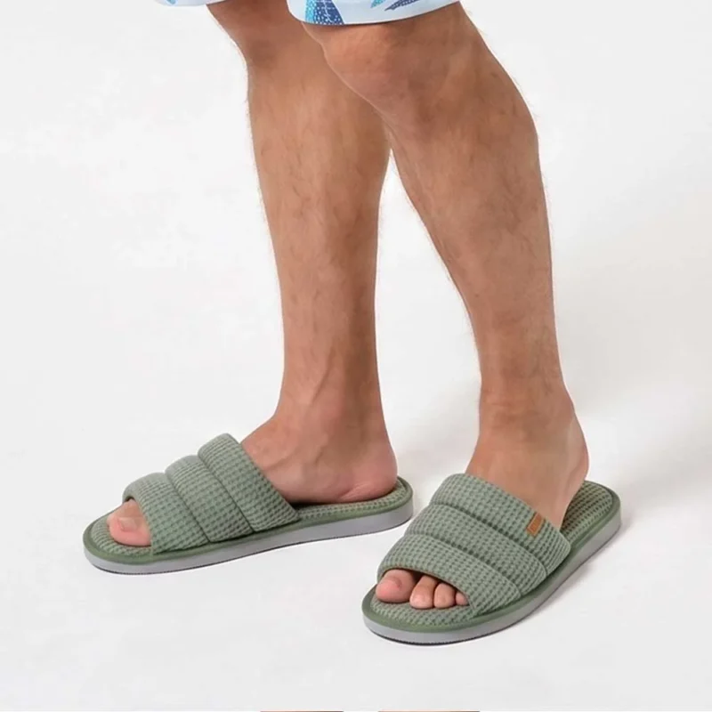 Alternative view of pantufla hombre wafle canelon